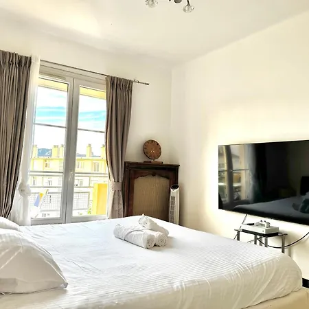 T4 Spacieux Au Coeur De St-raphael - 10 Min Saint-Raphaël