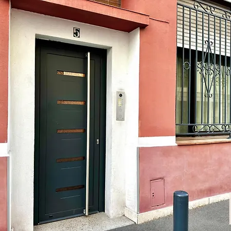 T4 Spacieux Au Coeur De St-raphael - 10 Min Appartamento